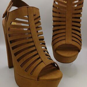 Speed Limit 98 Manji Cut-Out Stack Heel Shoes - 10M